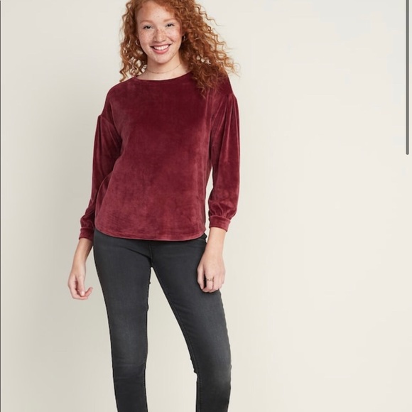 Old navy velour top - Picture 2 of 8